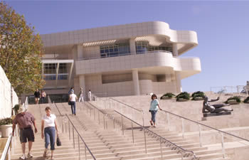 The arrival plaza with Patty