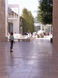 Looking at the courtyard from between the West and South Galleries