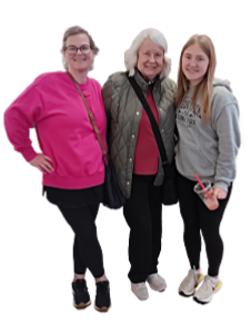 Ellen with daughter & granddaughter