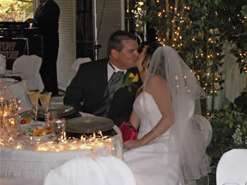 Matt & Julie - a kiss before eating
