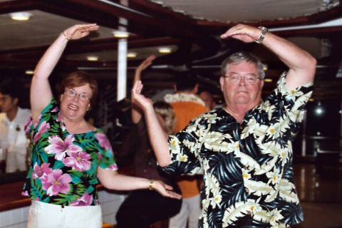 Ellen & Harry dancing to YMCA