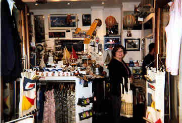 Ellen in Buckingham Palace gift shop