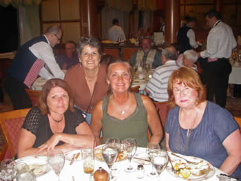 patty jo pat ellen at dinner