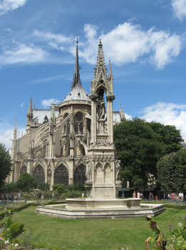 gardens of Notre Dame
