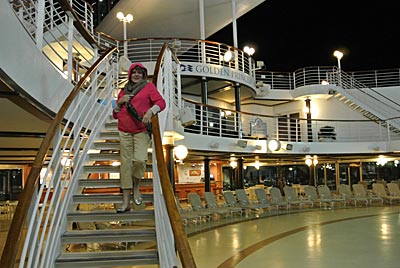 Patty under Skywalker's Lounge