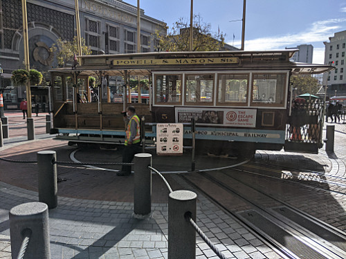 trolly turning around on Powell Street