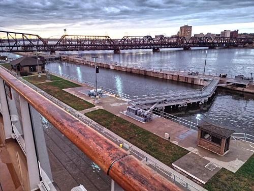 Lock just before Dubuque docking