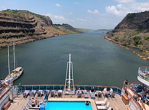 Emerald Princess coming through The Cut