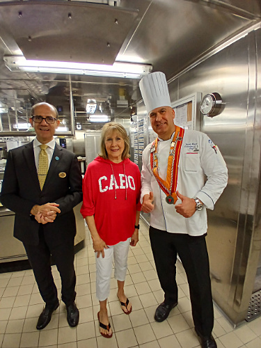 Susie on Gallary tour